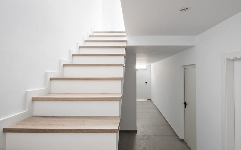 Plasterboard walls: innovative ideas for the entrance