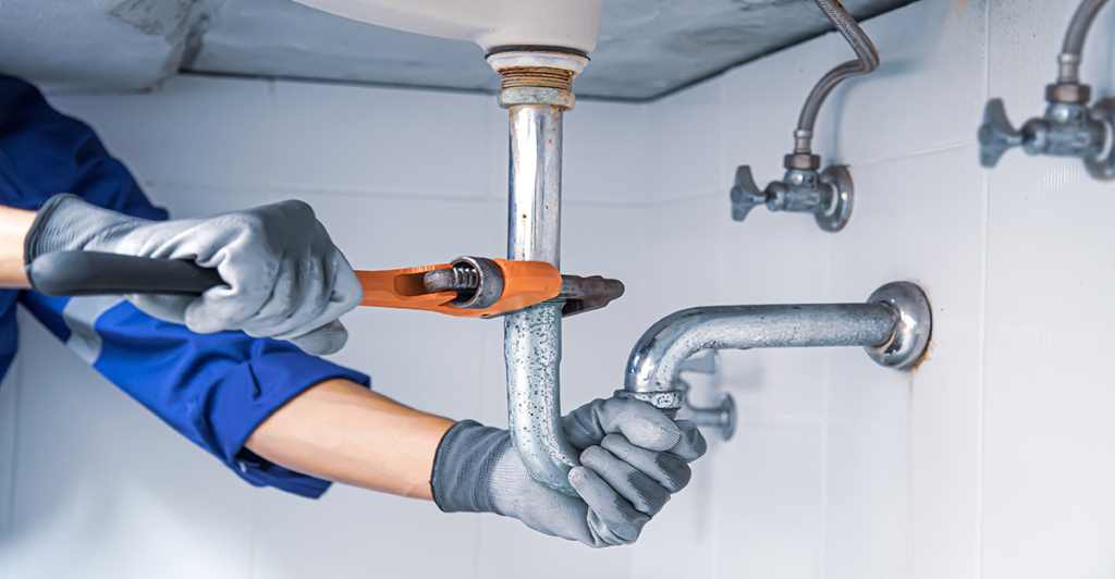 How much does an emergency plumber cost London