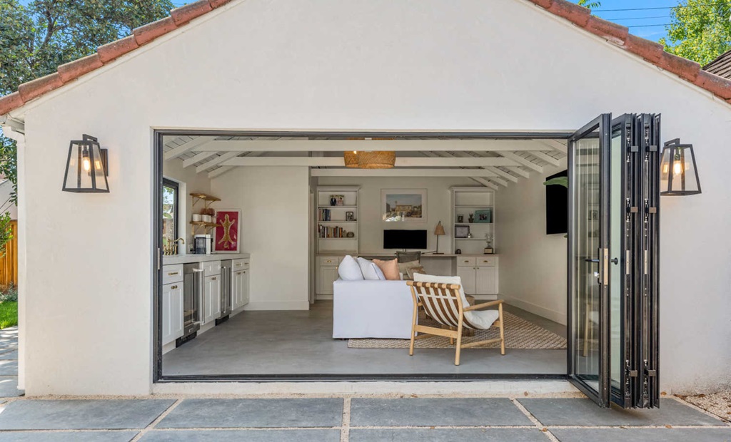 How to plan a garage conversion?