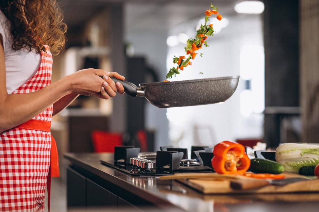 Which type of cookware is best for cooking?