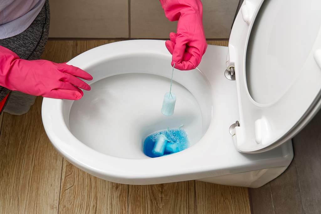 Remove Brown Stains from Toilet Bowl