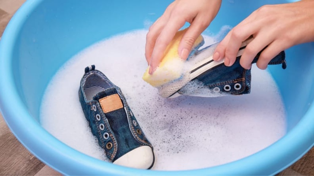 How to Wash Hey Dudes: The Ultimate Guide to Keeping Your Favorite Shoes Fresh and Clean