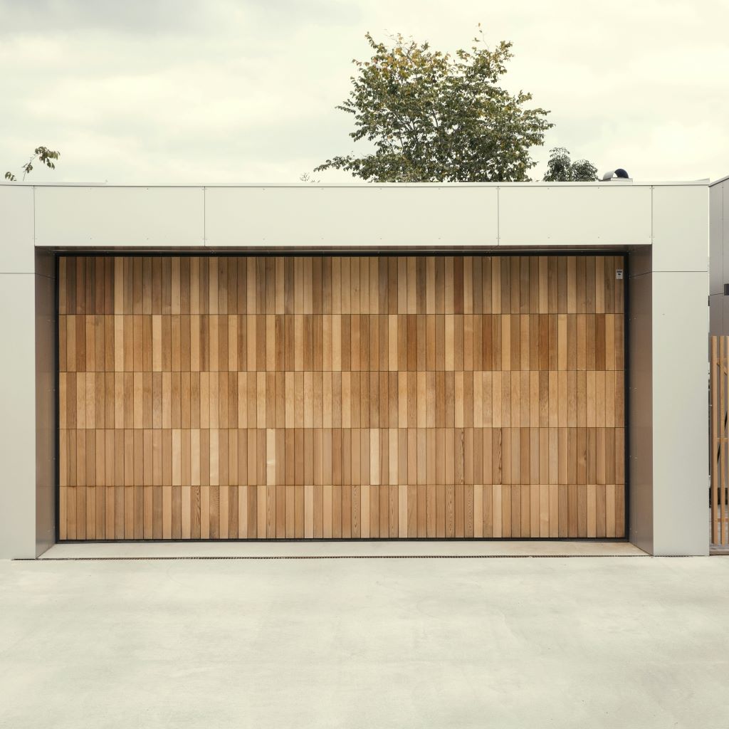 Modern Canadian garage door makeover featuring sleek design and contemporary aesthetics